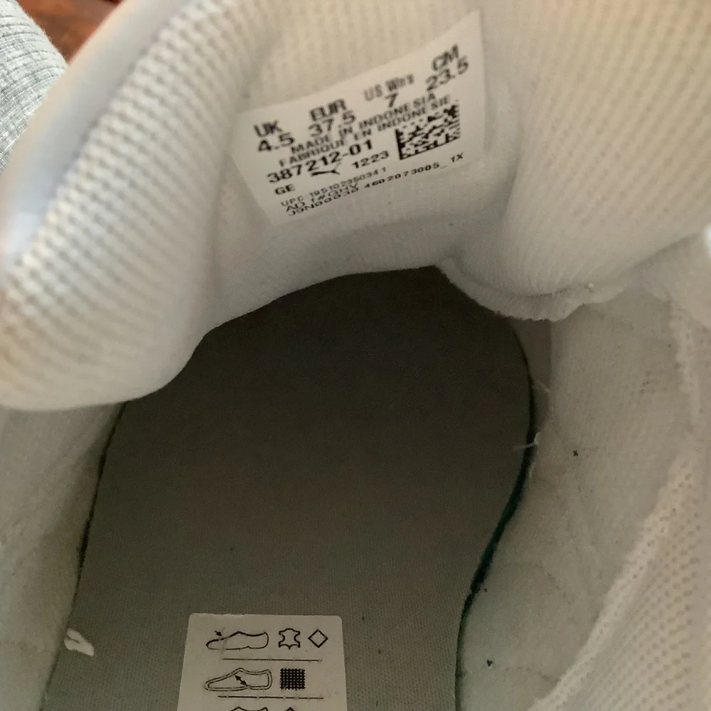 Shoes - Picture 11 of 13